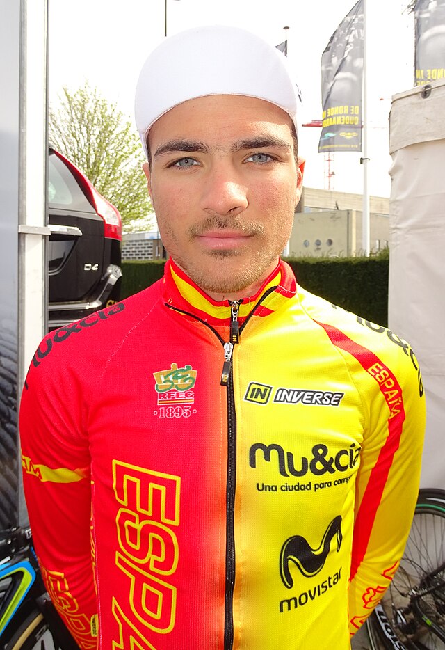 Diego Pablo Sevilla riding the 2016 Ronde van Vlaanderen Beloften.